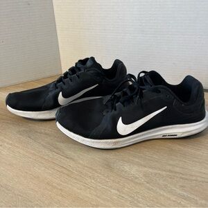 Nike Men's Black Running Shoes Defender